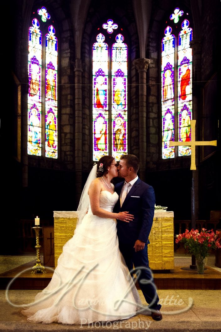 Mariage, mariés, église, Sainte-Sigolène, Haute-Loire, France