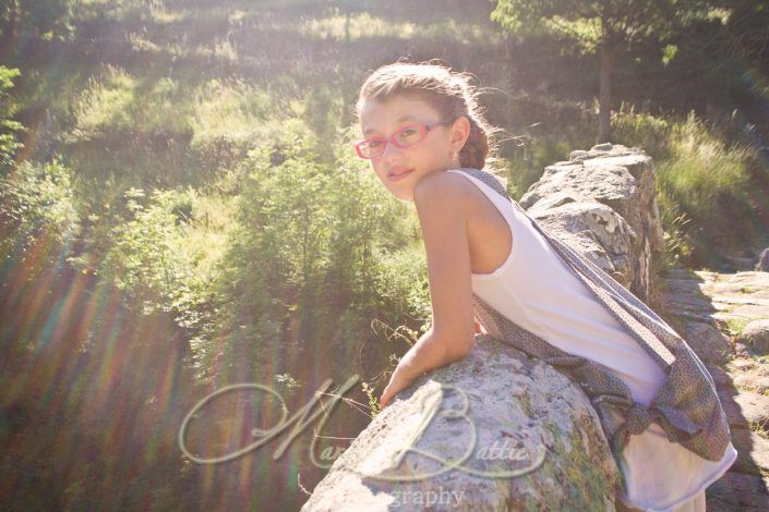 portraits, enfants, books enfants, nature, rivière Chalencon, Haute-Loire, Auvergne