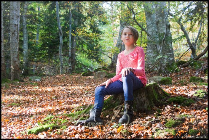 portraits, enfants, books enfants, nature, forêt, Beaux, Yssingeaux, Haute-Loire, Auvergne