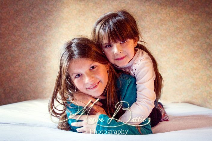 séance enfants, bébé, cousins, intérieur, Haute-Loire, France