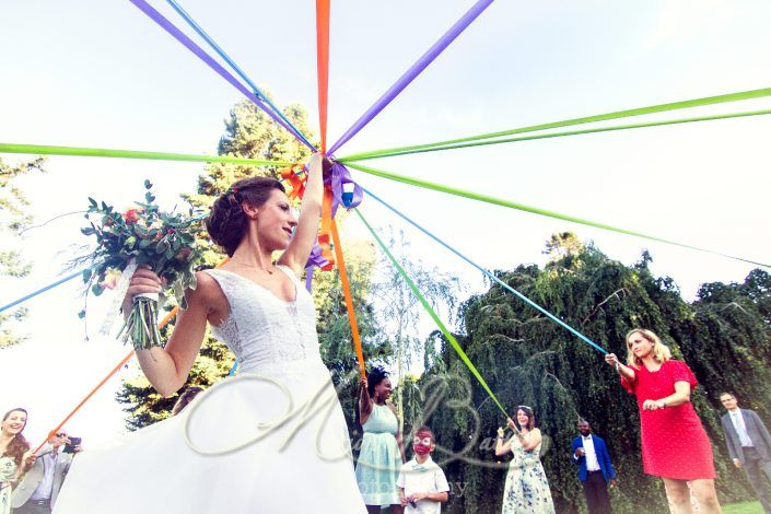 groupes, vin d'honneur, reportage de mariage, portrait, mariage, chateau de Chazelles, chateau, bouquet, famille, Saint-André-de-Chalencon, Haute-Loire