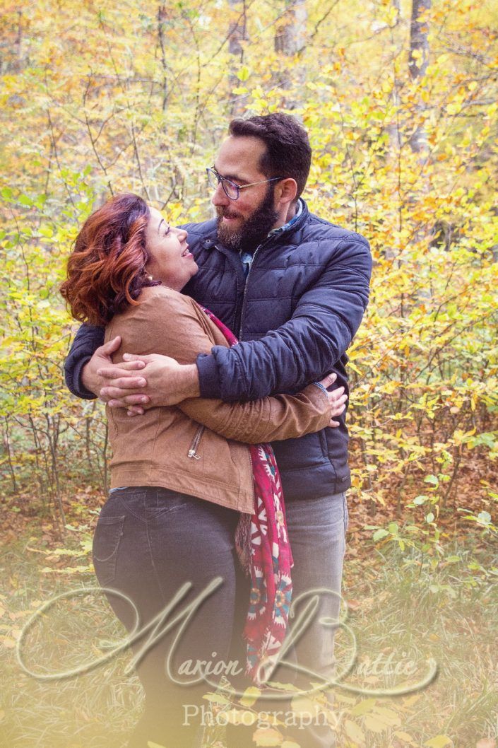 Noces de coton, mariage, anniversaire de mariage, automne, séance couple, couple, lac, Haute-Loire, Saint-Front