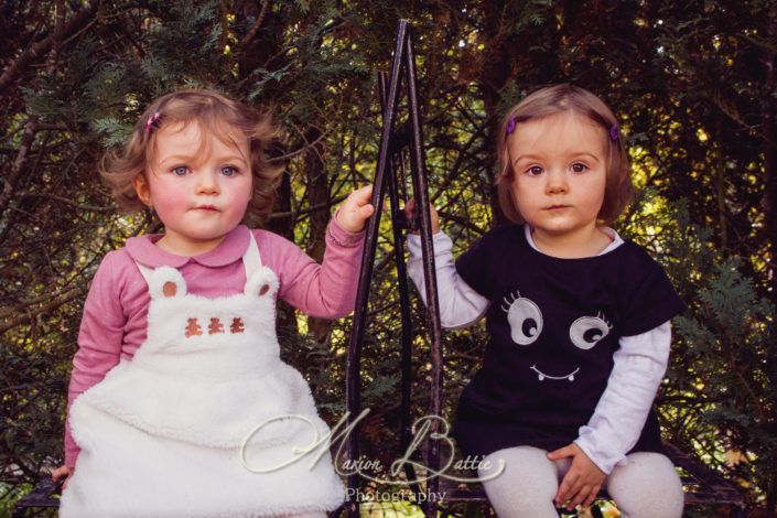 séance photo enfants, portrait enfants, portraits enfants,séance photo famille, séance enfants, enfants, jumelles, séance photo jumelles, Lantriac, Haute-Loire